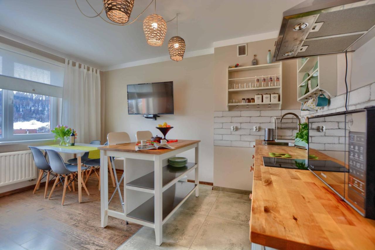 Апартаменти Apartament Zielona Mila Устрики-Долішні Екстер'єр фото